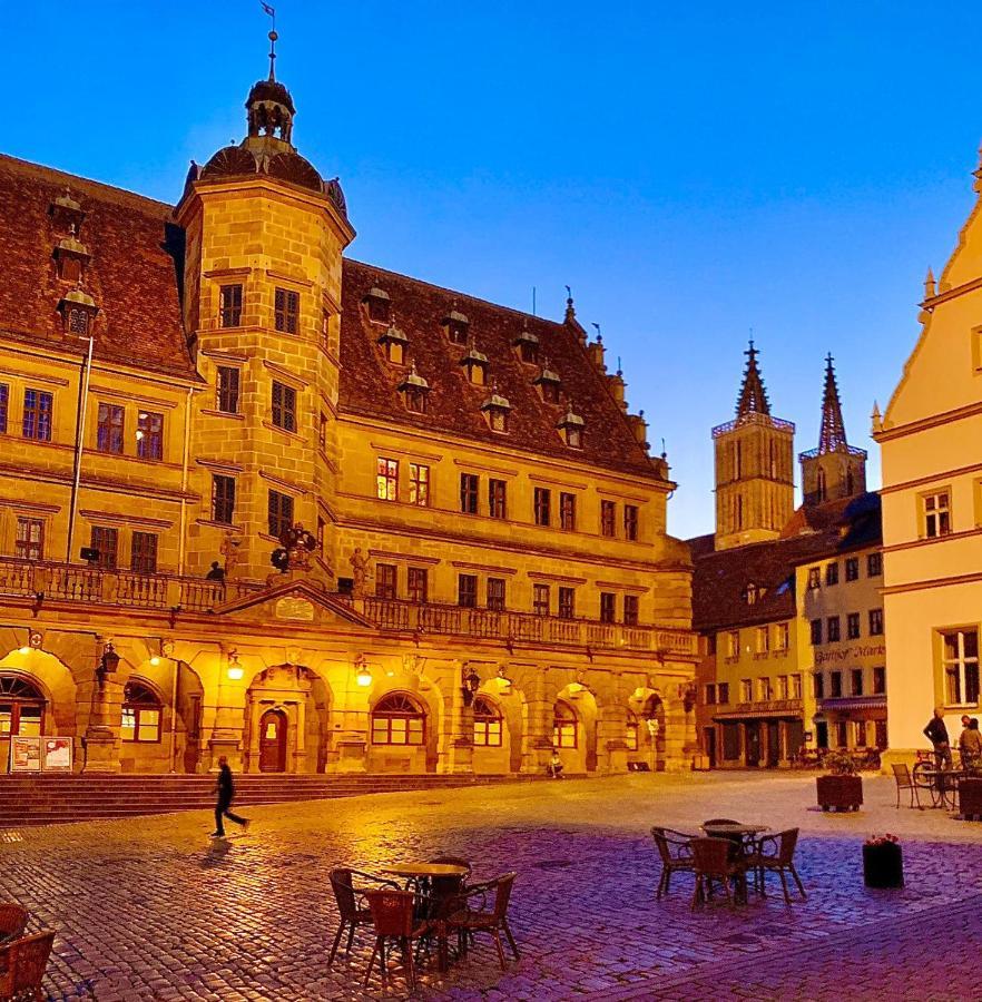 Gaestehaus Am Weissen Turm Rothenburg ob der Tauber Exterior foto